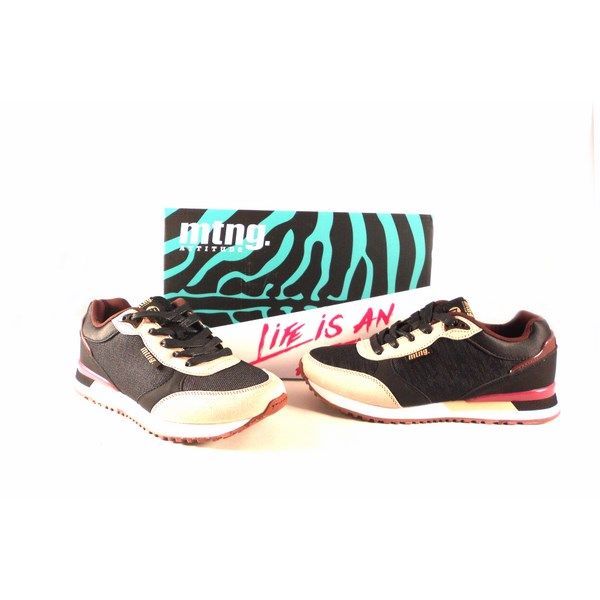 Lee más sobre el artículo Este año la moda es llevar zapatillas deportivas MTNG para mujer