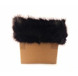 Estola de pelo estrcha tricolor negro, gris y blanco