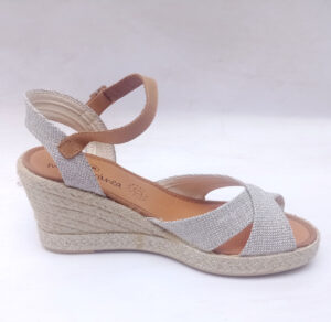 Alpargatas Mediterránea de tiras cruzadas plata