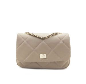 Bolso bandolera acolchado tipo chanel en piel beige