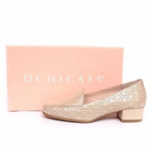 Zapatos tipo mocasín de tacón bajo D’Chicas oro champán