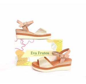 Sandalias de cuña Eva Frutos con pulsera al tobillo